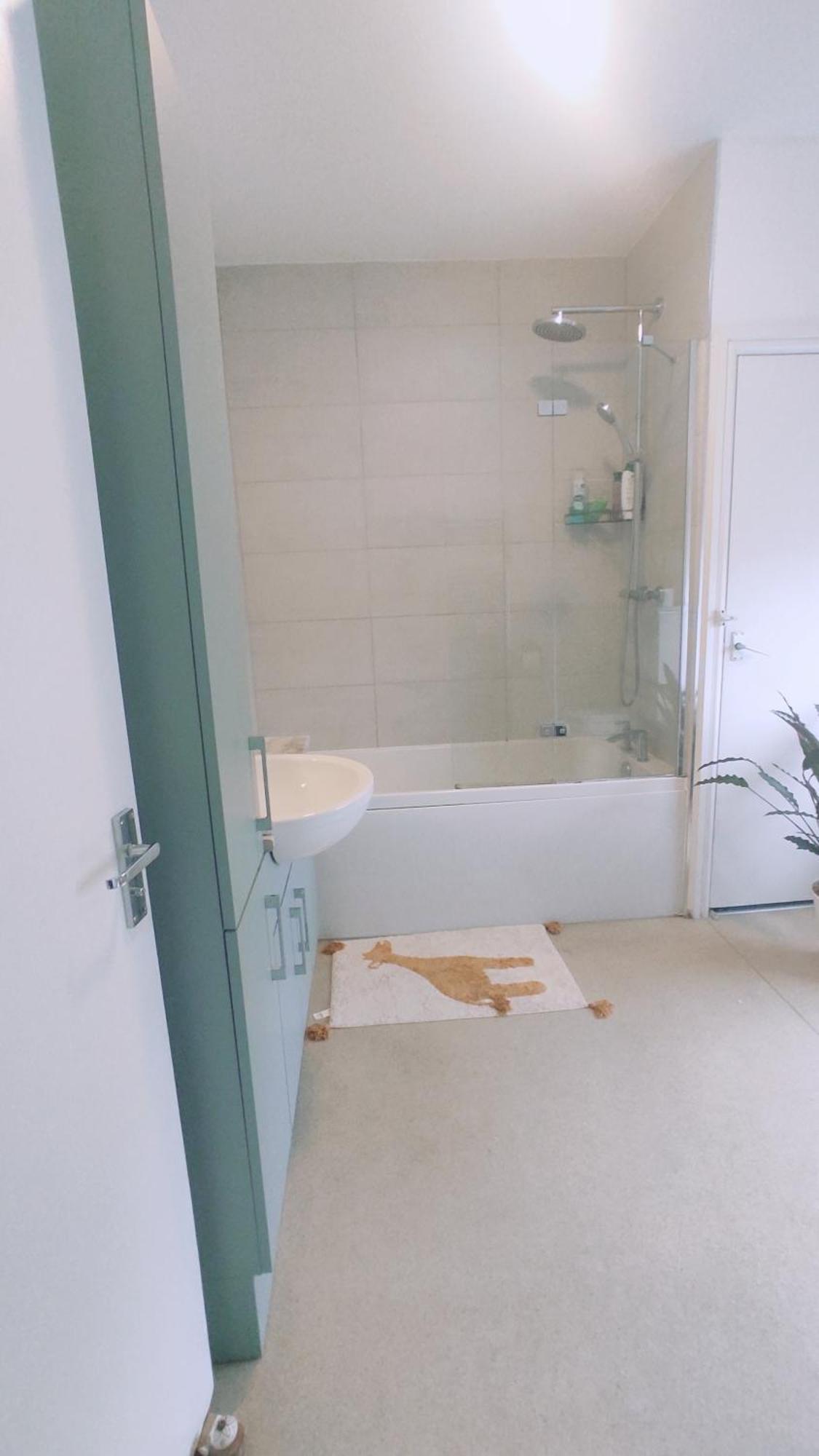 Casa Jimenez - Close To Town With Shared Bathroom Cardiff Exteriör bild